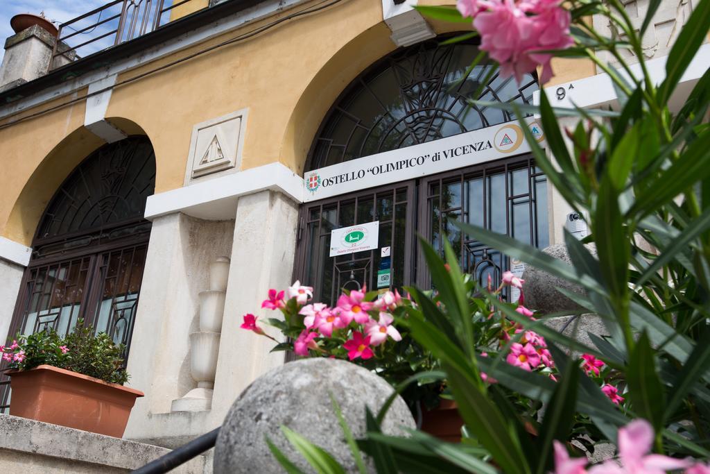Ostello Di Vicenza Bagian luar foto
