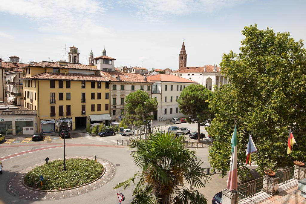 Ostello Di Vicenza Bagian luar foto